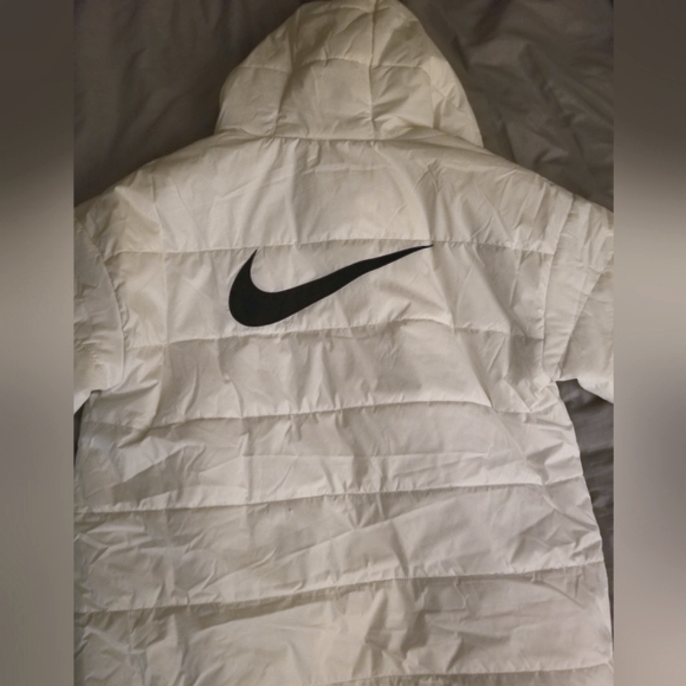 Nike New Women XL Winter Coat